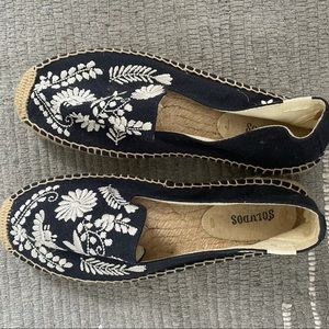 Navy platform Soludos